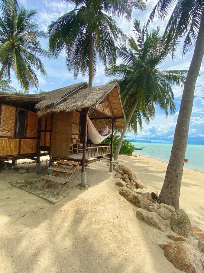 Castaway Beach Bungalows Сритану Екстериор снимка