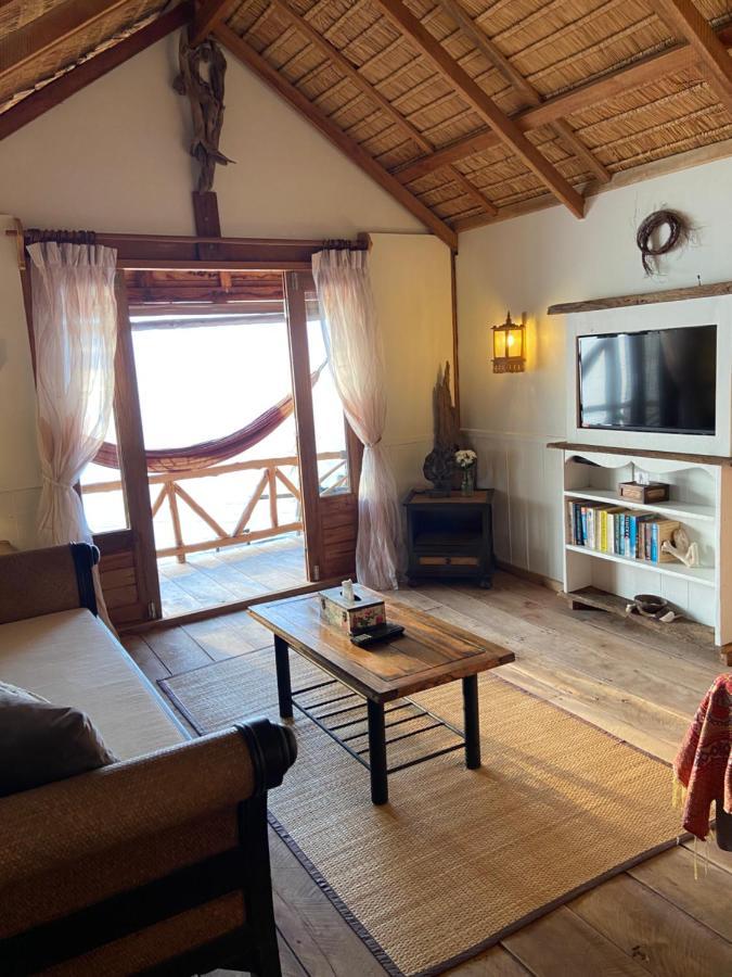 Castaway Beach Bungalows Сритану Екстериор снимка