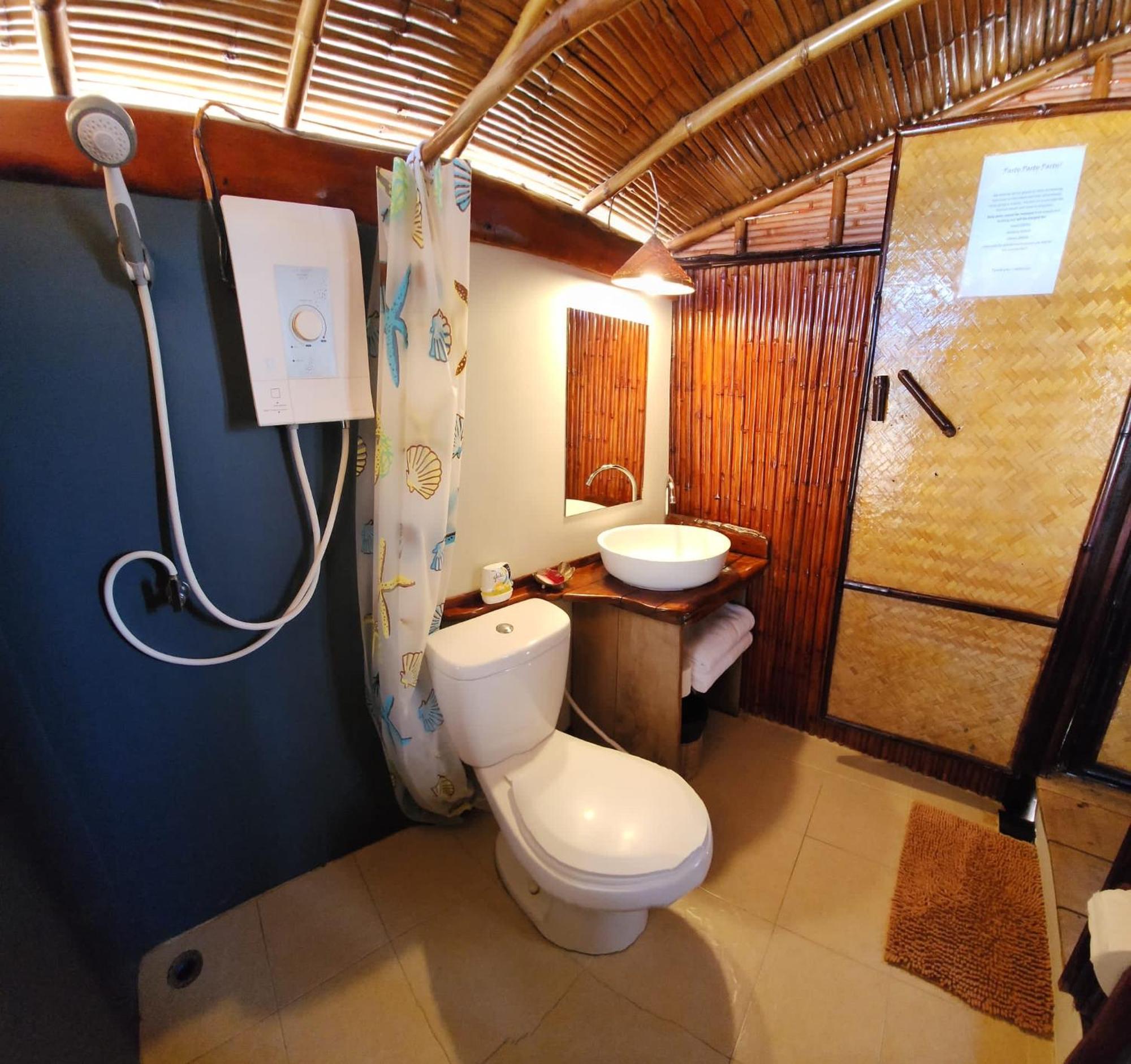 Castaway Beach Bungalows Сритану Стая снимка