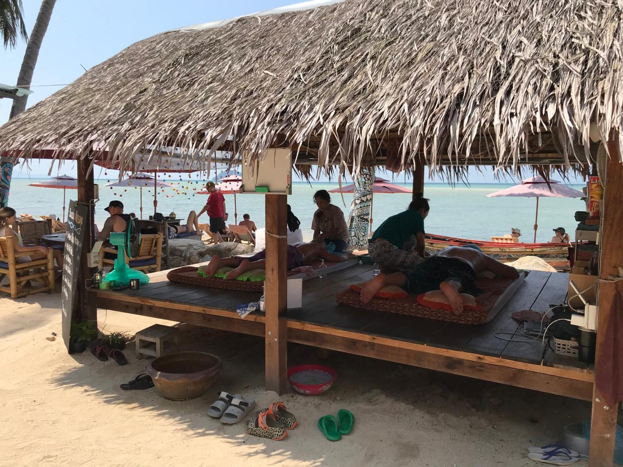 Castaway Beach Bungalows Сритану Екстериор снимка