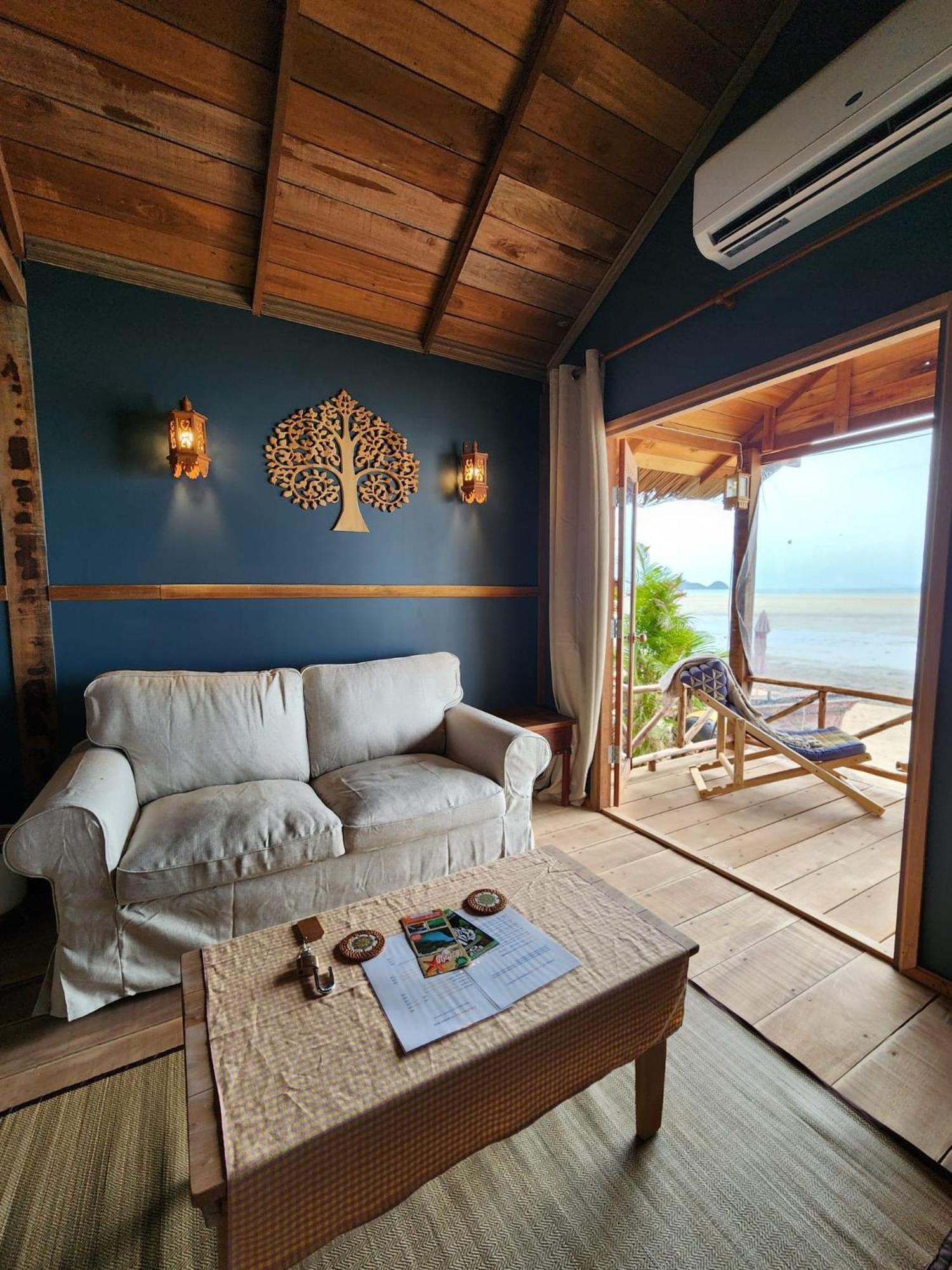 Castaway Beach Bungalows Сритану Екстериор снимка