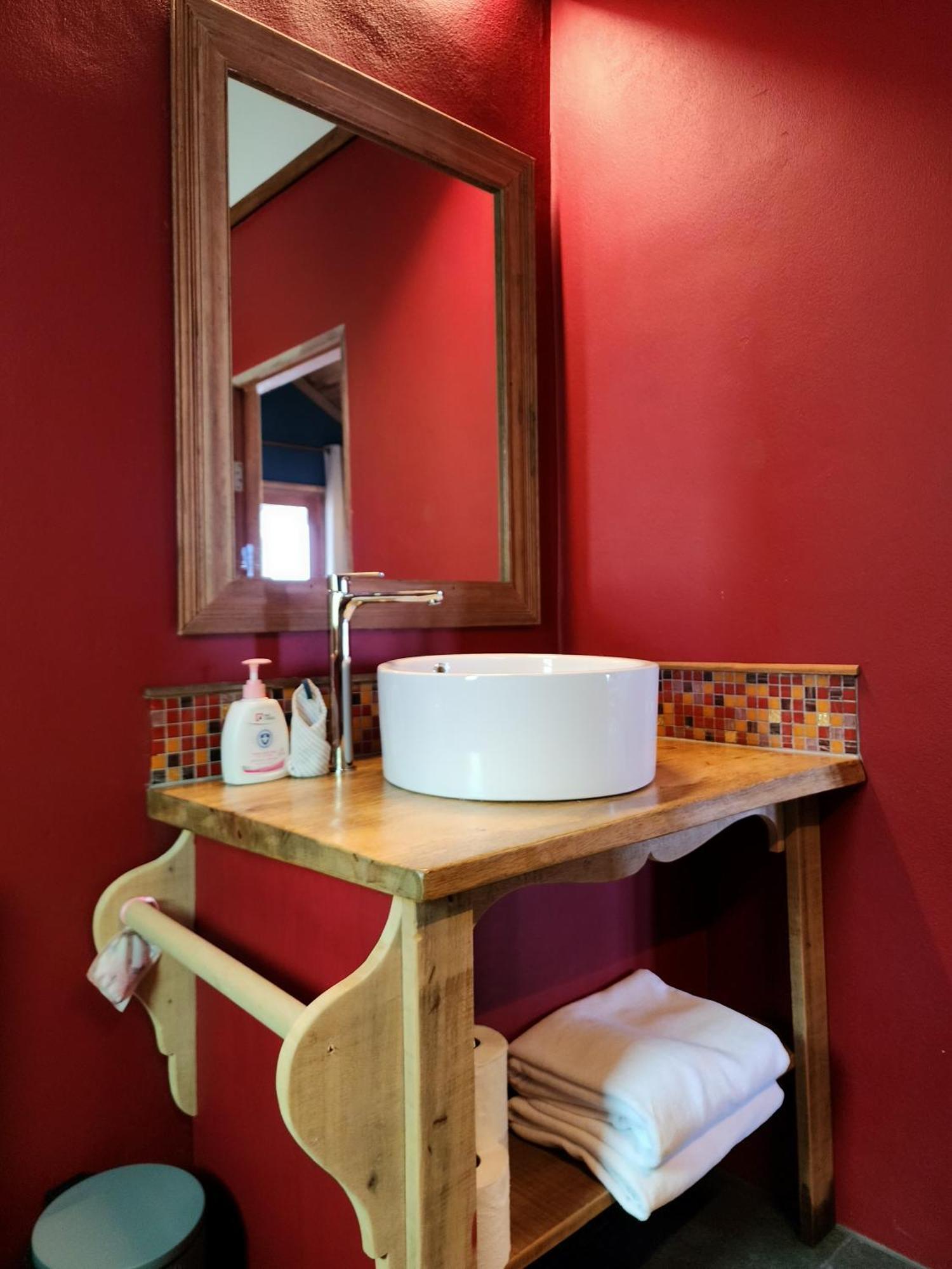 Castaway Beach Bungalows Сритану Екстериор снимка