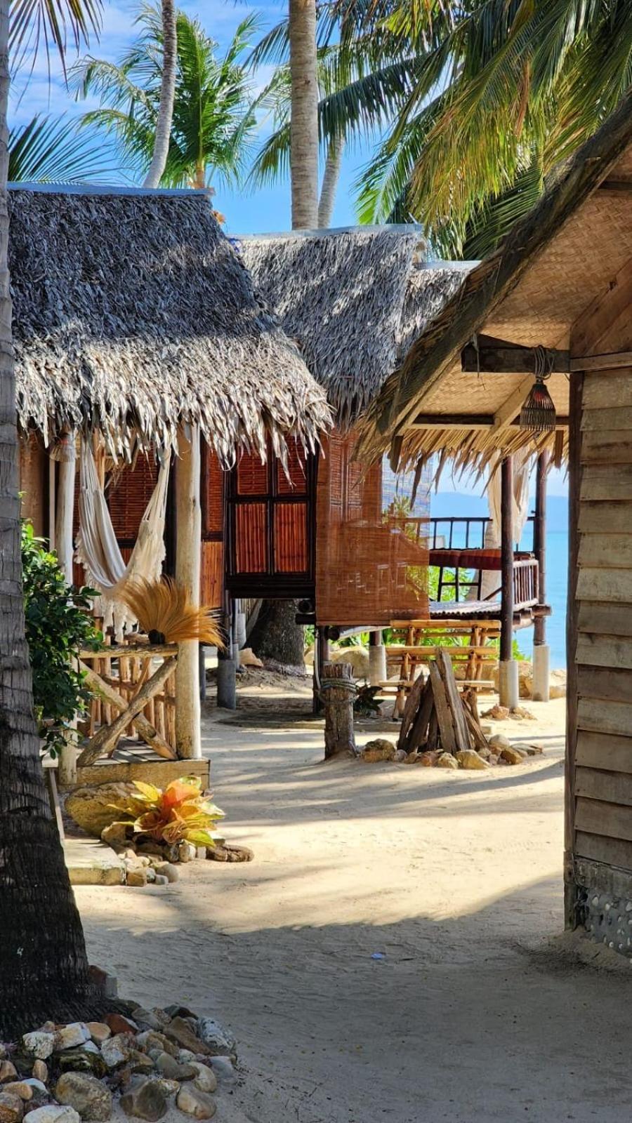 Castaway Beach Bungalows Сритану Екстериор снимка