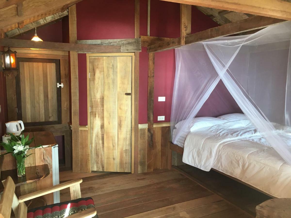 Castaway Beach Bungalows Сритану Екстериор снимка